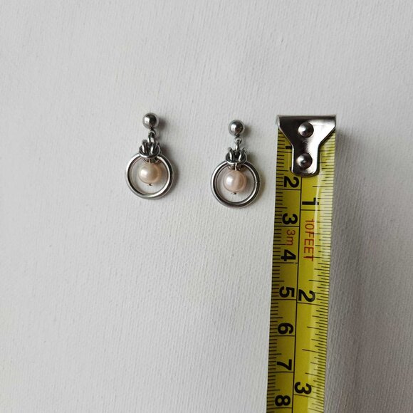 Vintage classic silver and pearl hoop earrings - Picture 5 of 7
